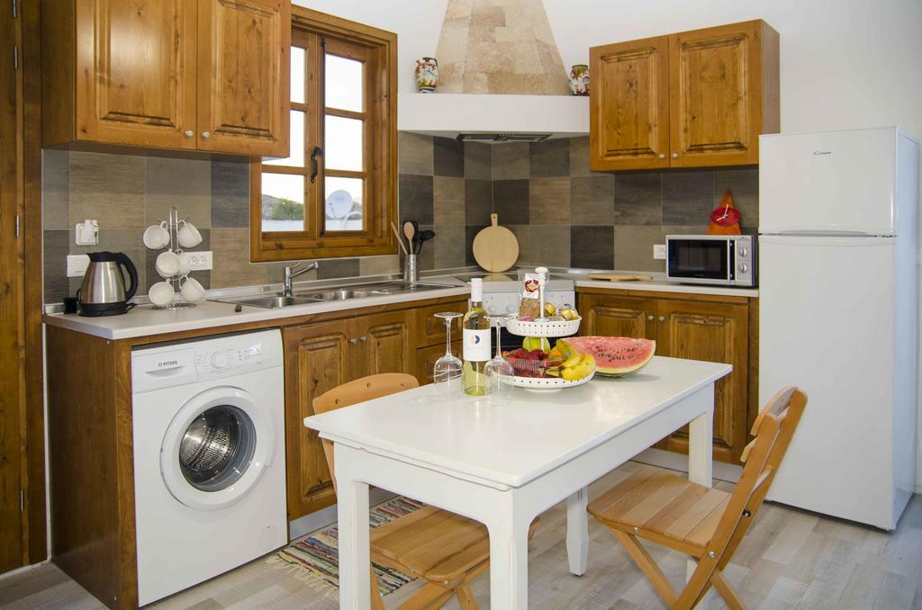 Lindos Seaside Junior Apartment Esterno foto
